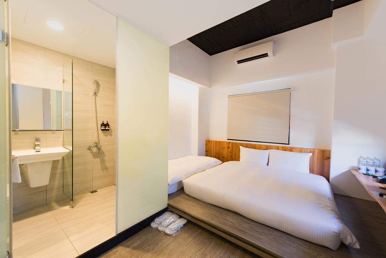 Traveller Inn Tiehua Cultural And Creative Hotel Taitung Bagian luar foto